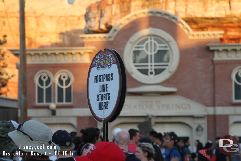 The end of the FastPass return line for Racers was at Cross Street.