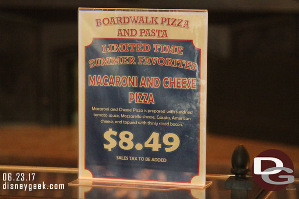 Boardwalk Pizza special.. Mac & Cheese