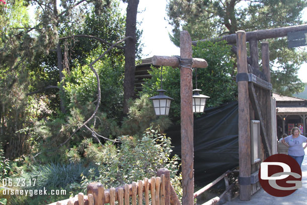 Work continues on the Frontierland entrance.