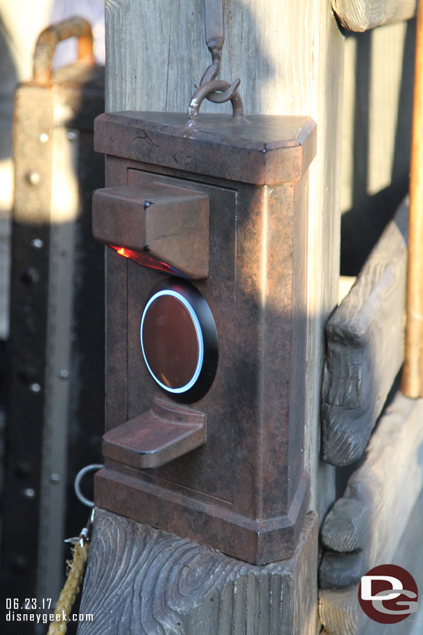 Big Thunder FastPass scanners.