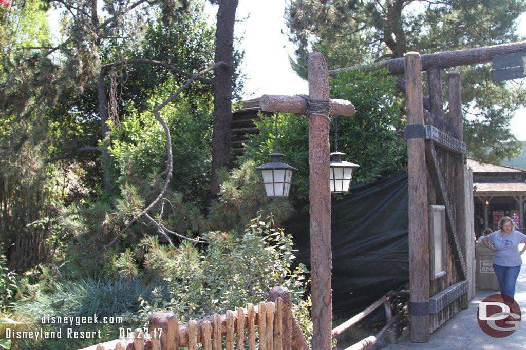 Work continues on the Frontierland entrance.