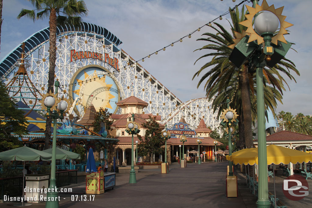 The Pier was a ghost town at 8:04am.