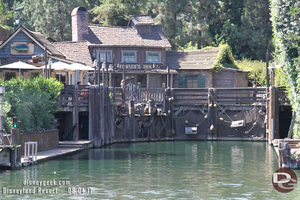 This trip I stayed on the lower deck to get some river level pictures.