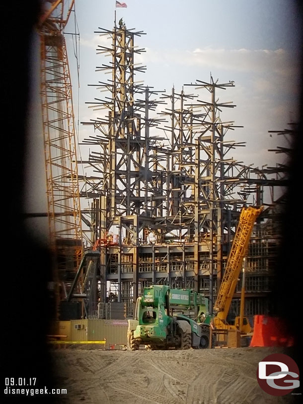A great view of the rock work in Star Wars: Galaxy's Edge right now since no other buildings started to go up yet.