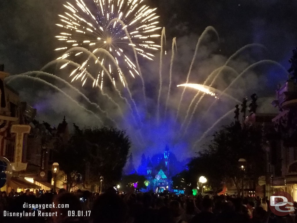 As soon as Fantasmic ended I made my way quickly to Main Street arriving as Julie Andrews wrapped up her introduction so I stopped to enjoy Remember Dreams Come True from near the Cinema to close out my evening.