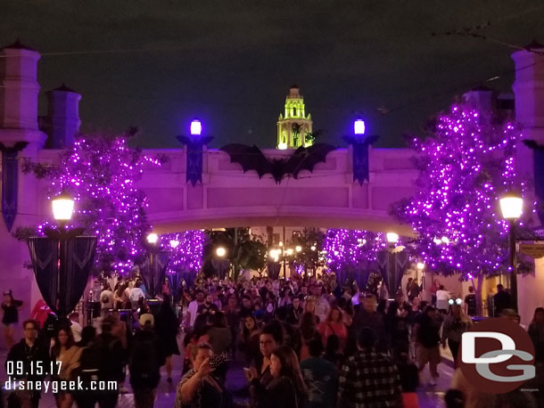 A slightly over exposed picture of Buena Vista Street.