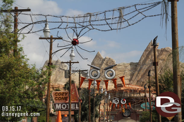 Route 66 Haul-O-Ween decorations.