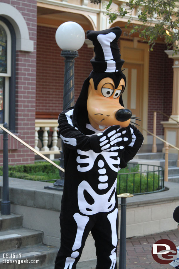 Skeleton Goofy in Town Square.