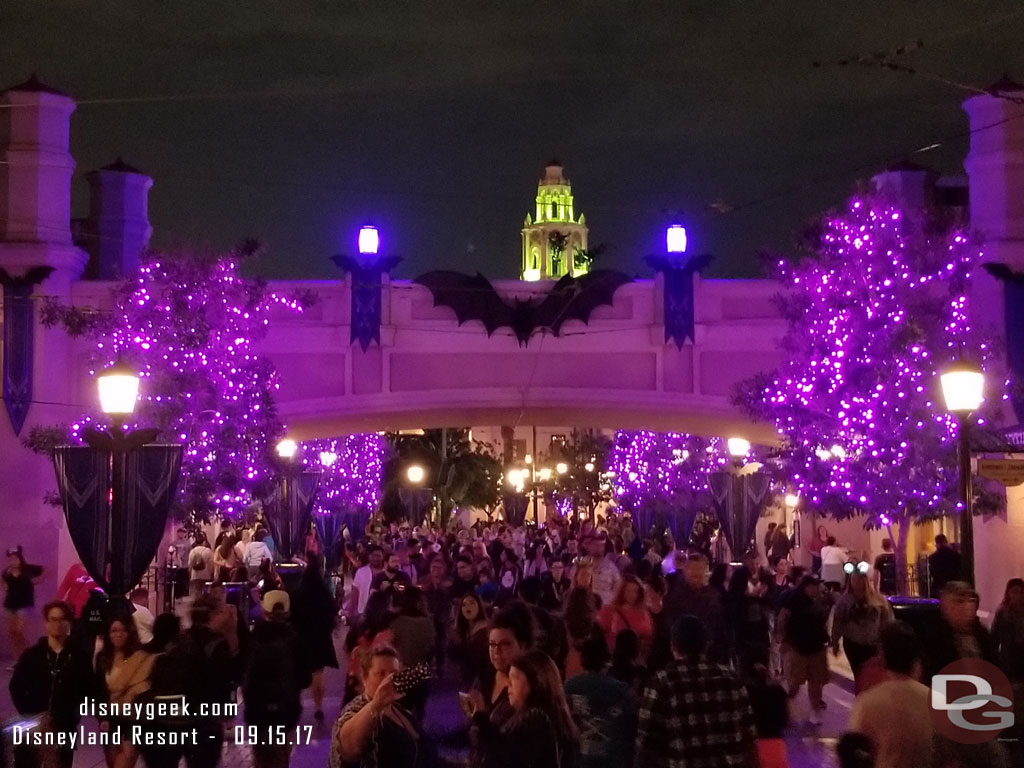 A slightly over exposed picture of Buena Vista Street.