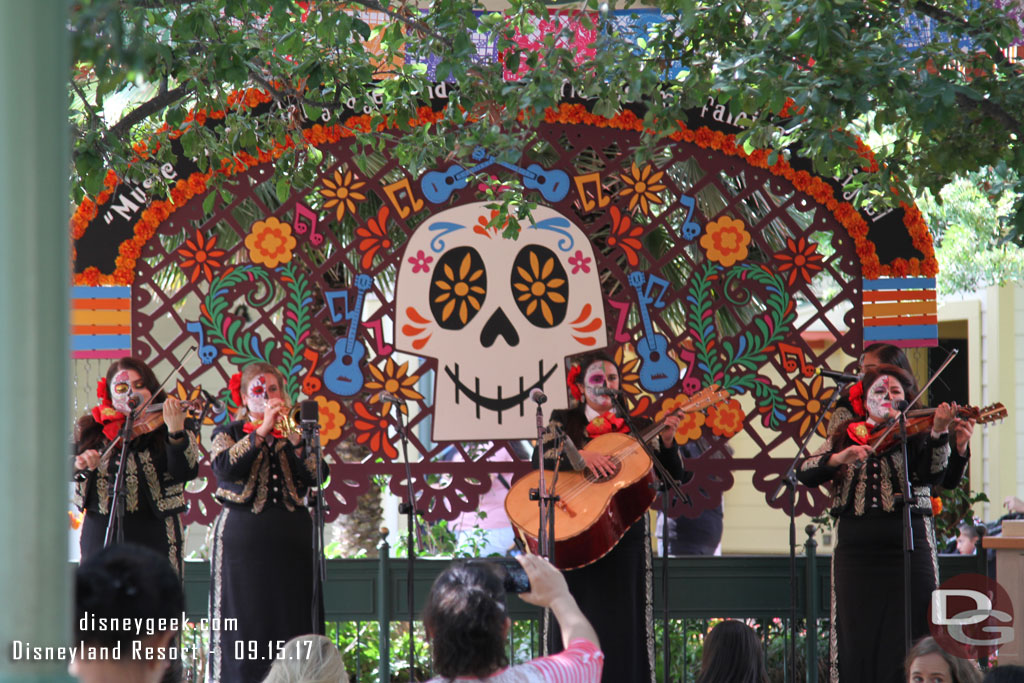 After the show the Mariachi Divas take to the Paradise Gardens Band Stand for a performance.