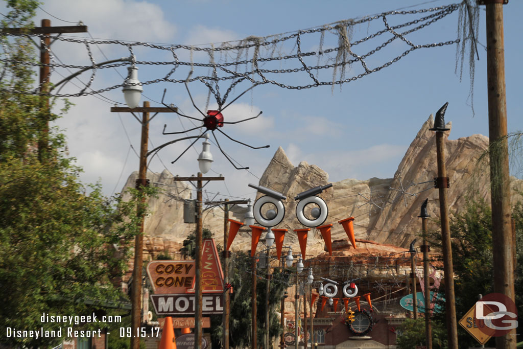 Route 66 Haul-O-Ween decorations.