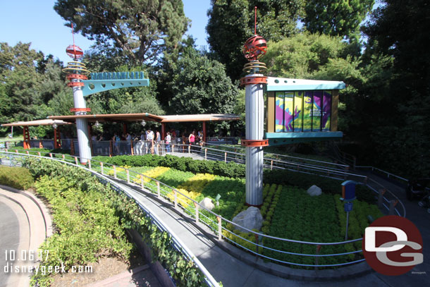 The Disneyland Railroad is still experiencing longer than normal waits.  The line in Tomorrowland was to the station entrance.