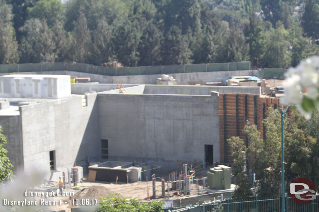 Not a lot of visible progress on the concrete building, but next to it electrical equipment has been installed and a form is up to connect the wall to the building.