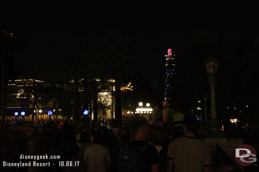 As I walked toward the Bar Area noticed the lights along the walkway were turned off.  This made it a bit more challenging to get through the crowds.  With areas roped off for World of Color and guests queued up for the show plus the large crowds moving around it was a slow walk.