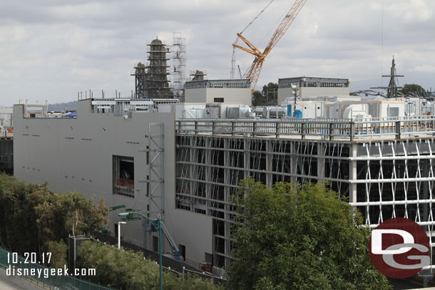 On the side facing Disneyland Drive the wall continues to grow.  More steel is being added to the outside, assuming for a fire escape/access steps.