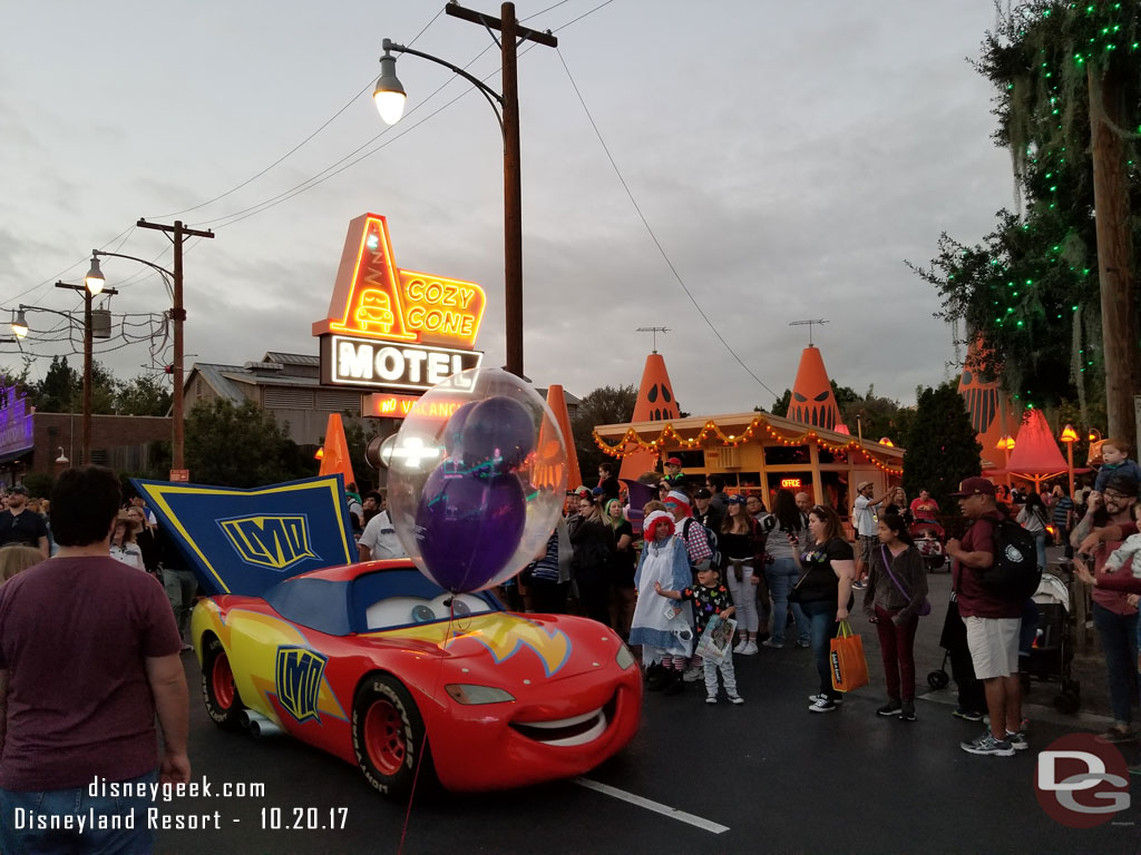 My streak of bad timing continues.. a balloon blows into the frame as Lighting drives by.