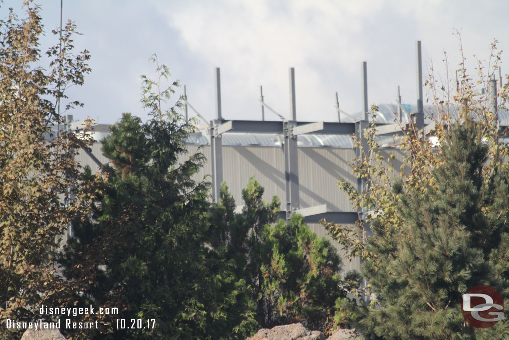 Here you can see the steel support structure for the rockwork/mountains in front of the show building.