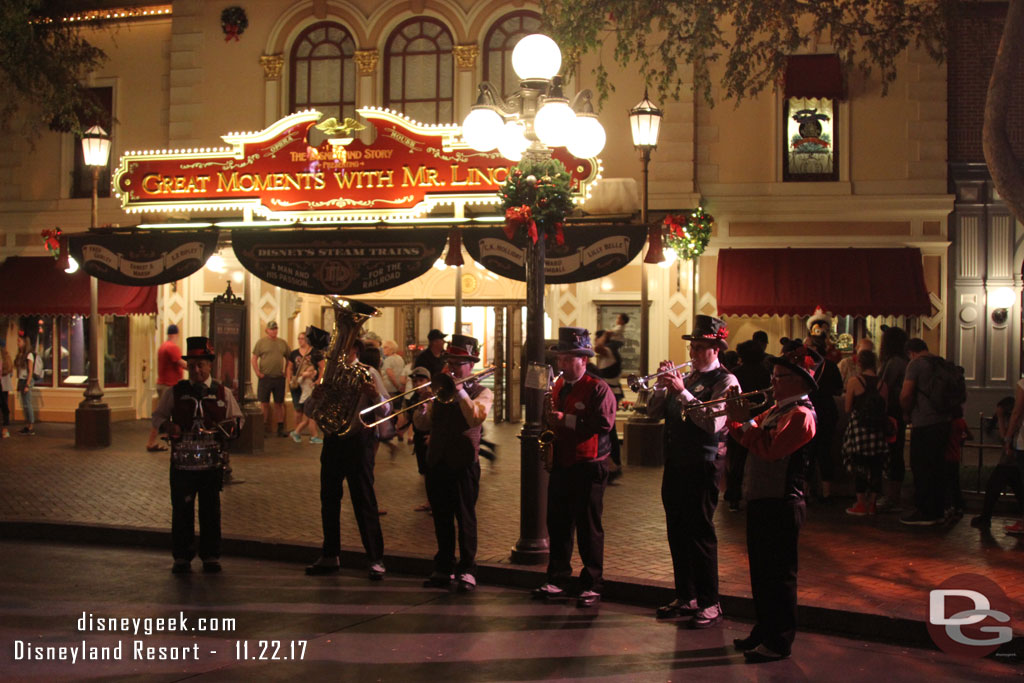 Dickens Yuletide Band performing in Town Square.