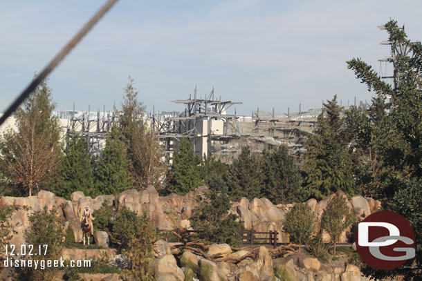 A look at Star Wars: Galaxy's Edge from the Mark Twain.