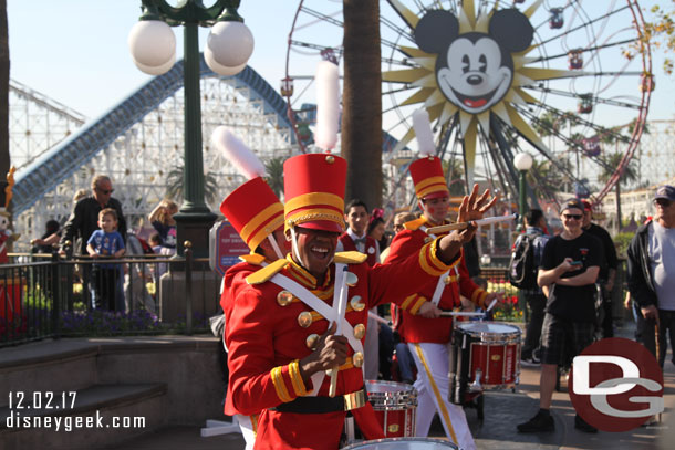 Holiday Toy Drummers