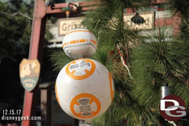 Spotted a new BB-8 Balloon in Grizzly Peak Airfield area.