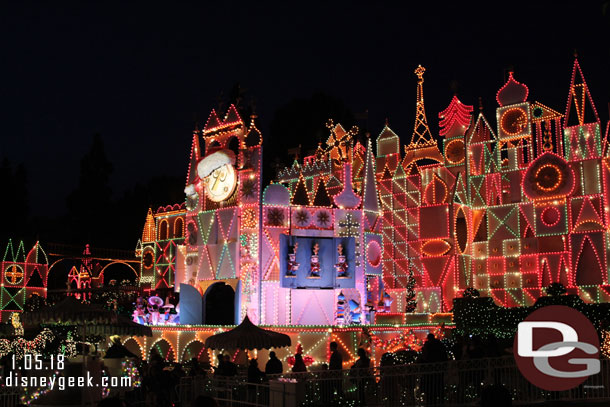 Stopped by Small World Holiday and used a FastPass to ride.