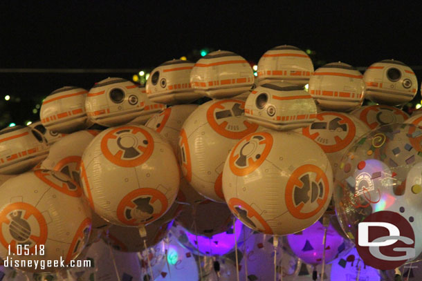 BB-8 Balloons were available too.