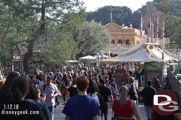 Frontierland had a lot of guests moving about as always.