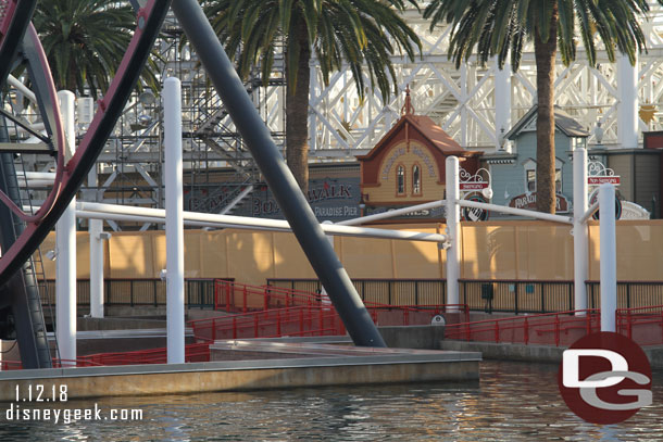 The queue cover for the Fun Wheel has been removed.