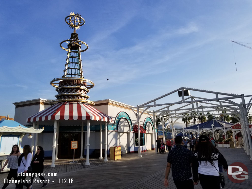 Treasures in Paradise is closed and the signs removed.