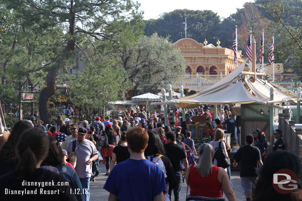 Frontierland had a lot of guests moving about as always.