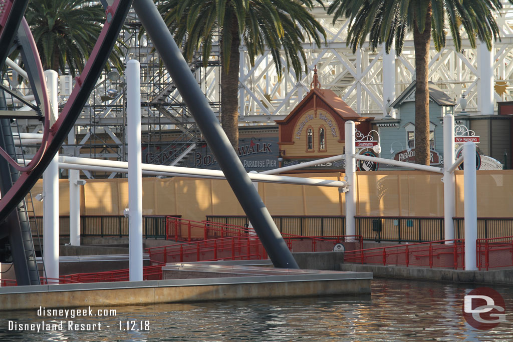 The queue cover for the Fun Wheel has been removed.