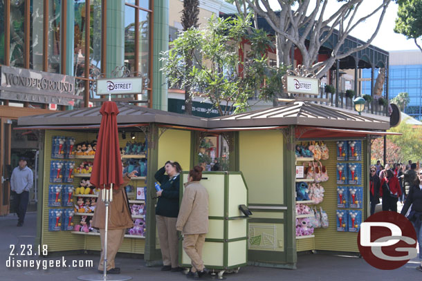 D-Street kiosks now have plus and wands only.