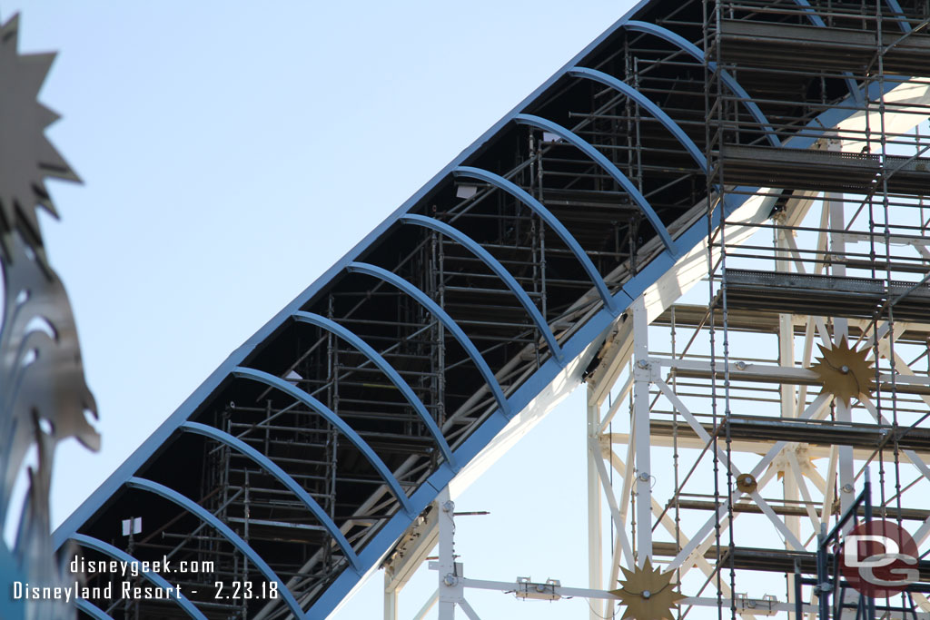 Scaffolding up inside the tube too.