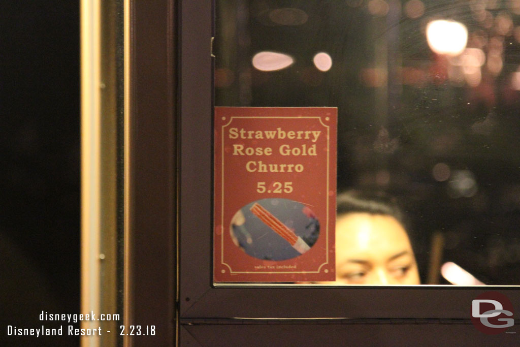 The churro cart in the hub now sells strawberry rose gold churros..  there were maybe a handful of guests in line.  You could definitely smell the strawberry as you walked by.