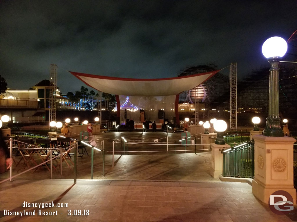 7:43pm and they had just lowered the stage.  Still a lot of clean  up before 9pm World of Color.