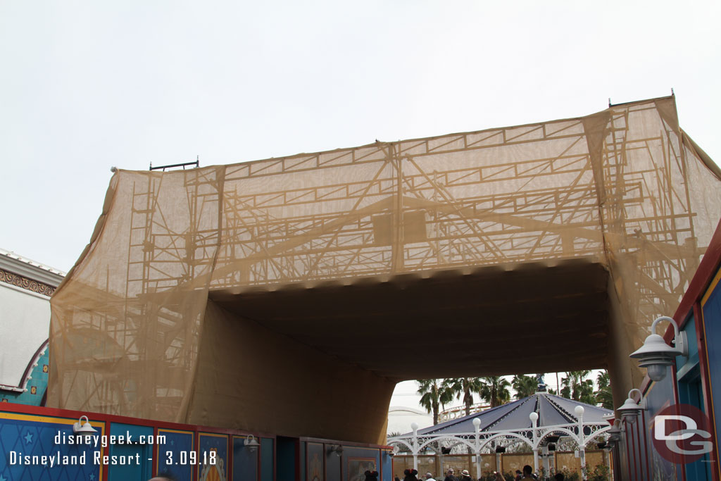 Walked around the other side of the Pier to check out the construction.