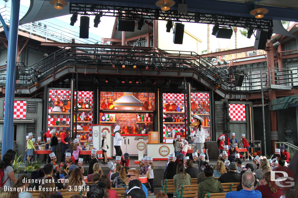 Chef Goofy is taking part in the Jr. Chef activities on the Hollywood Backlot Stage