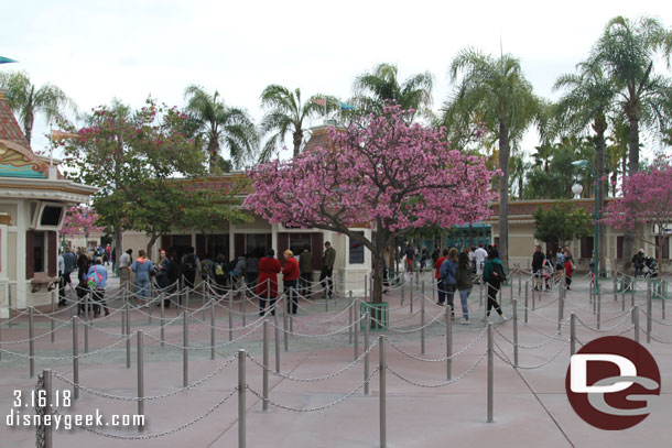 No lines this afternoon for tickets.