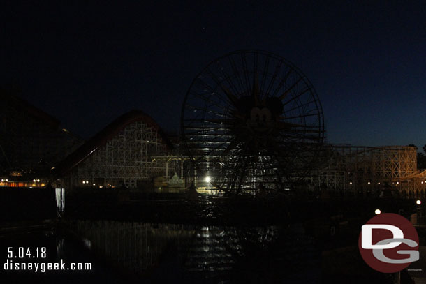 Fairly dark on Pixar Pier tonight.. just one work light on which seemed odd.. no signs of anyone working.