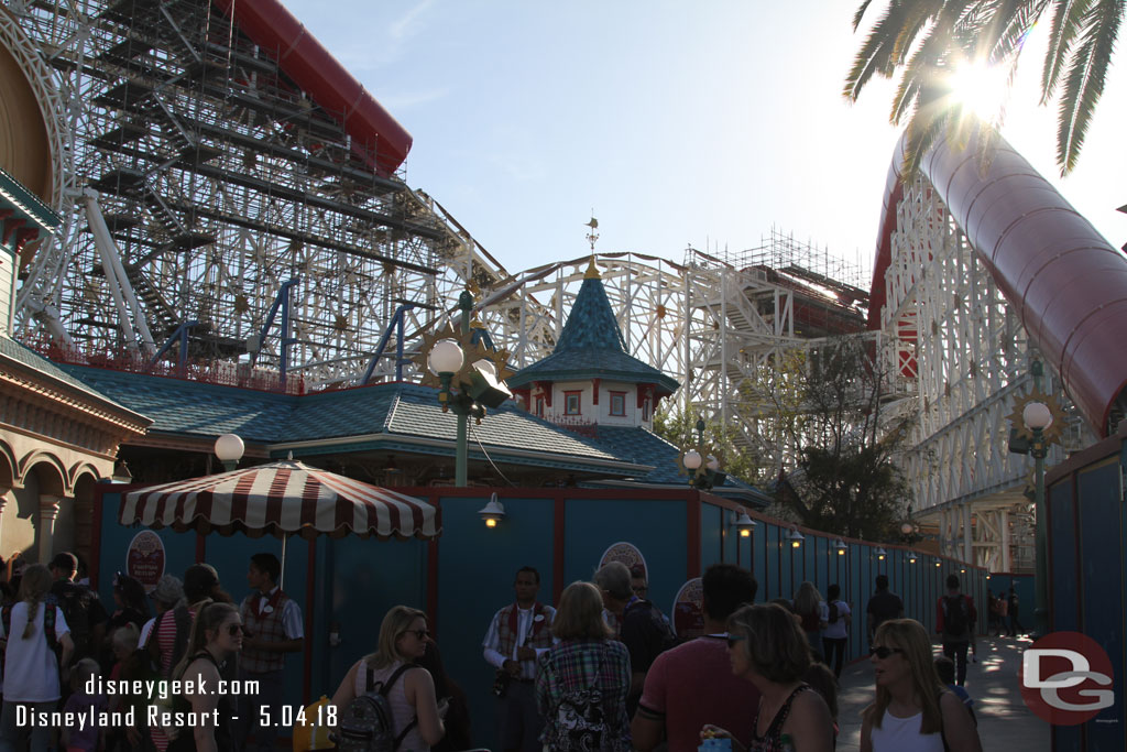 The Toy Story queue now heads down between two walls.