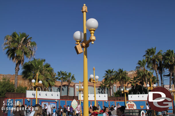 All the lamp posts are now gold along this section of the Pier.