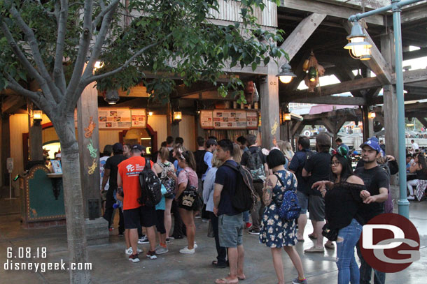 A healthy line for food, no one appeared to be using mobile order.