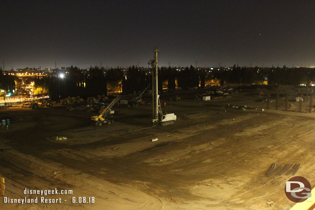 No activity this evening on the parking structure site.  On the Star Wars side I spotted a couple people in the Battle Escape building.