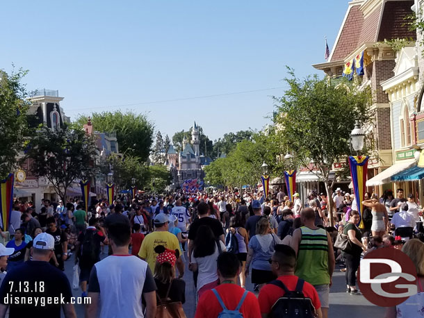 Main Street USA at 5:20pm, 40 minutes before the Pixar Play Parade.