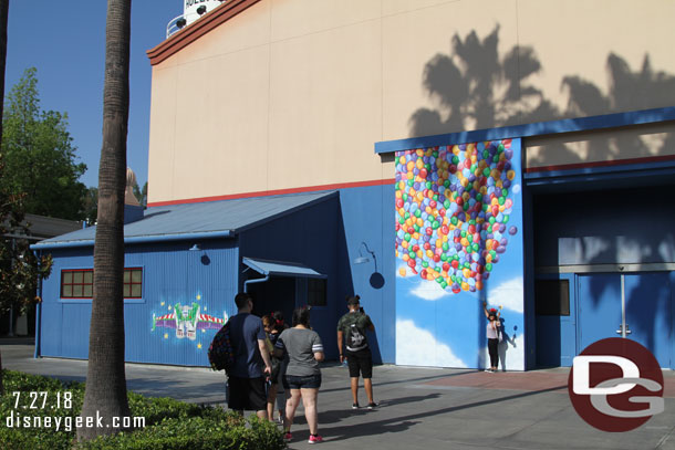 A new photo wall has appeared/opened since my last visit. This one featuring Up! and located between the Buzz Lightyear one and the original blue wall.