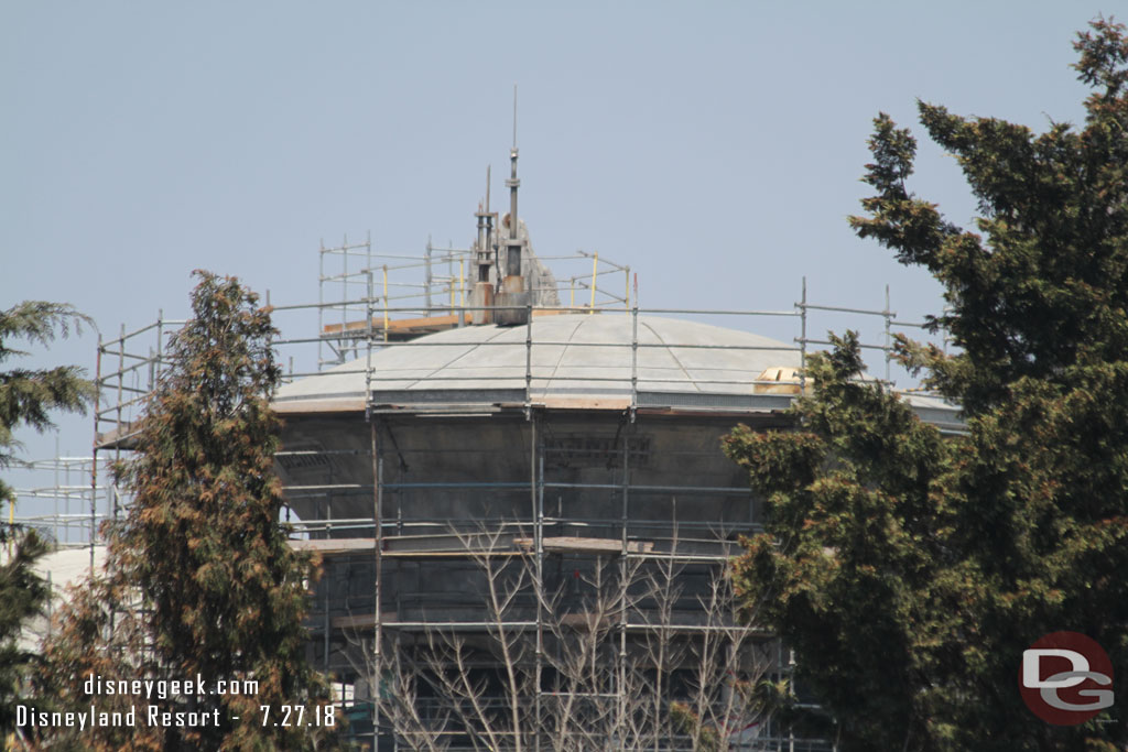 This building does not show a lot of visible progress from this angle.