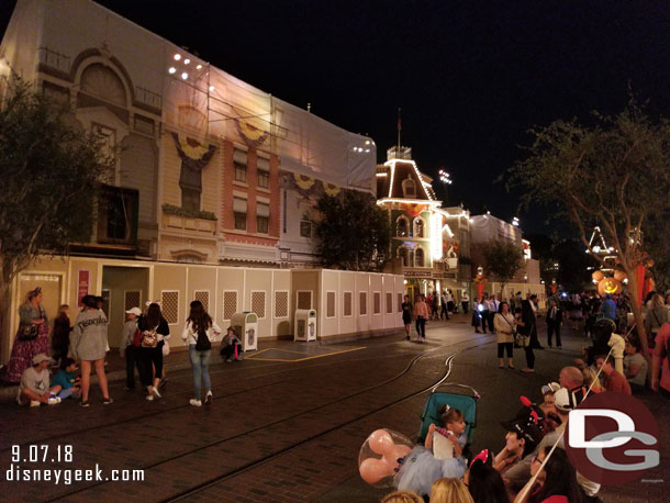 Arrived on Main Street about 30 minutes before Remember Dreams Come True fireworks.  A a lot of available space. Most guests were seated on the curbs to relax and wait.