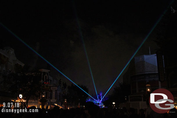 The Star Tours lasers and lights looked great tonight, this picture does not do them justice.