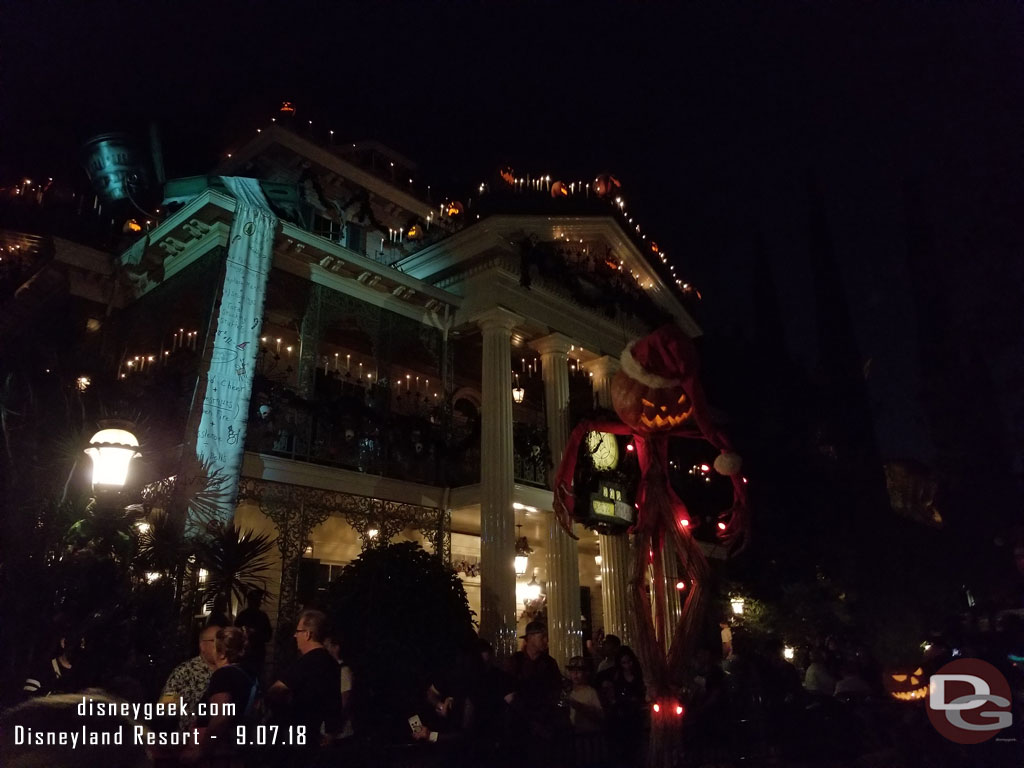 Next stop the Haunted Mansion Holiday.  FastPass return was moving at a good pace this evening. It was not backed up like last year.  The merge point was a little slow but not bad.